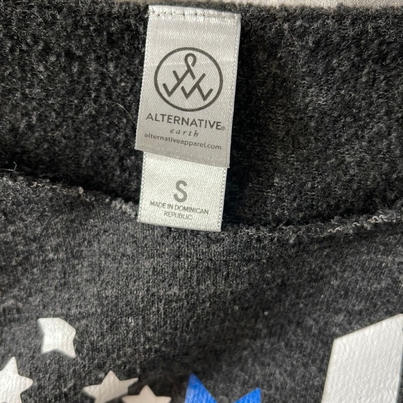 Police Thin Blue Line Heart Flag Pullover Sweatshirt Womens Small - Picture 3 of 9